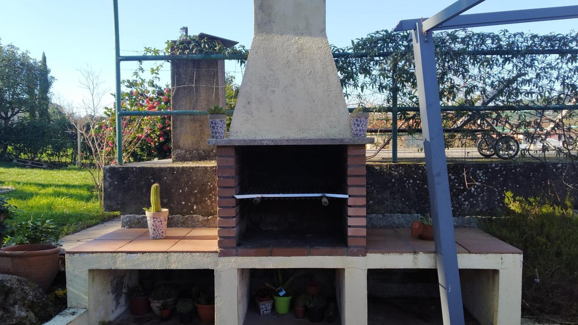 Villa Casa Iriana - Parking Gratis I Jardin I Barbacoa Ourense Esterno foto